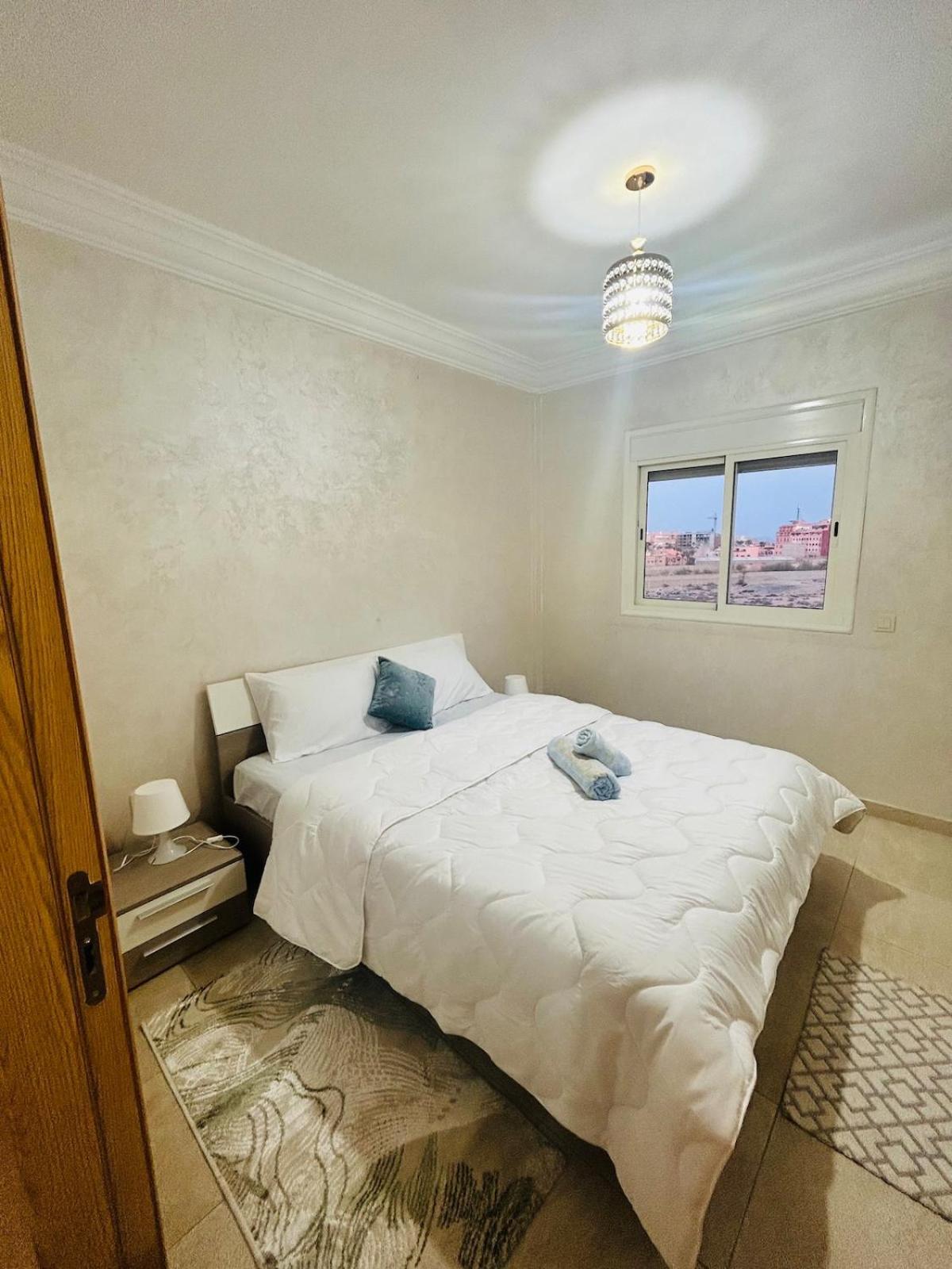 Bright Downtown Appartement